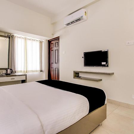 Capital O New Paradise Inn Irugur ภายนอก รูปภาพ