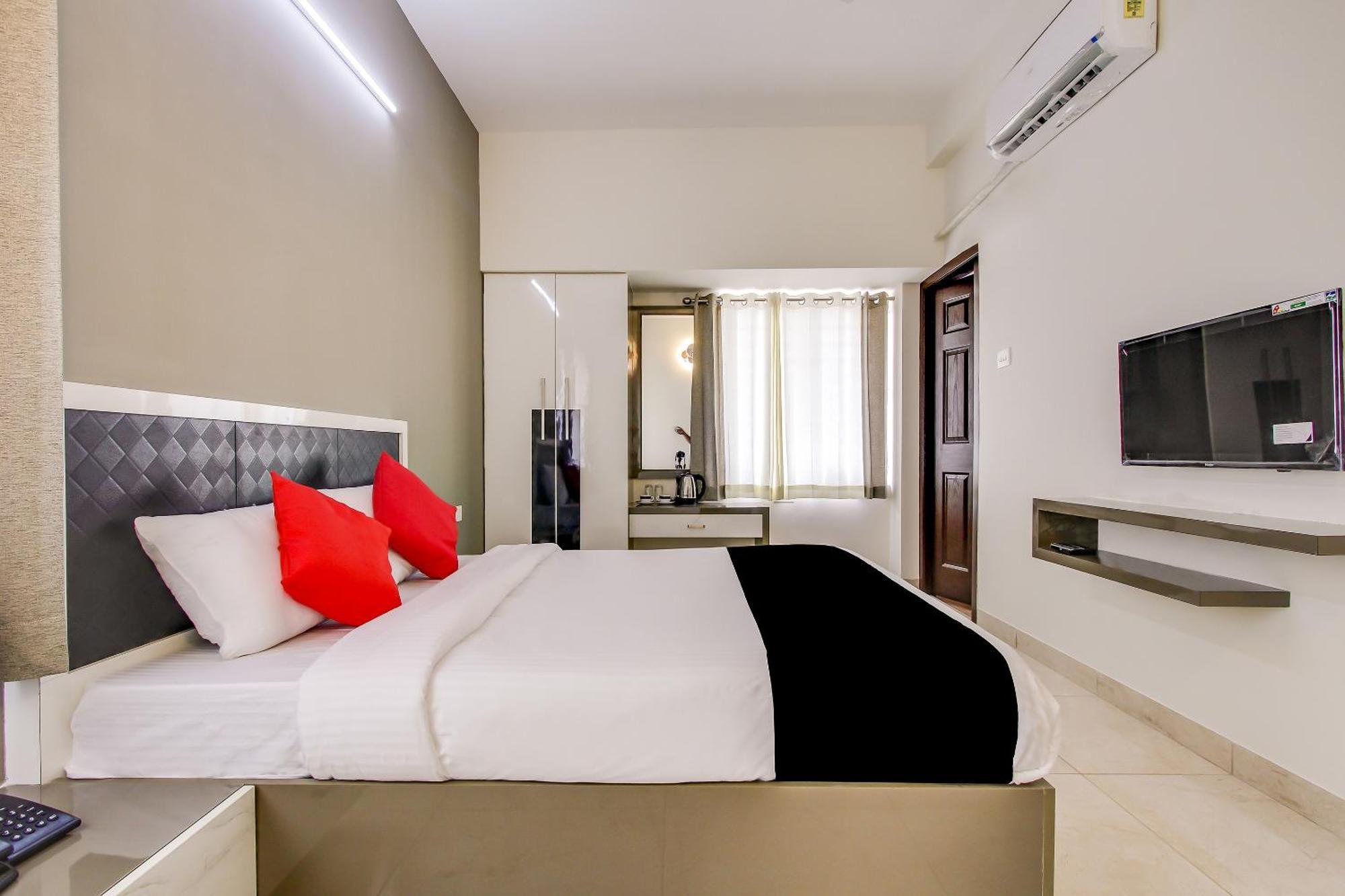 Capital O New Paradise Inn Irugur ภายนอก รูปภาพ