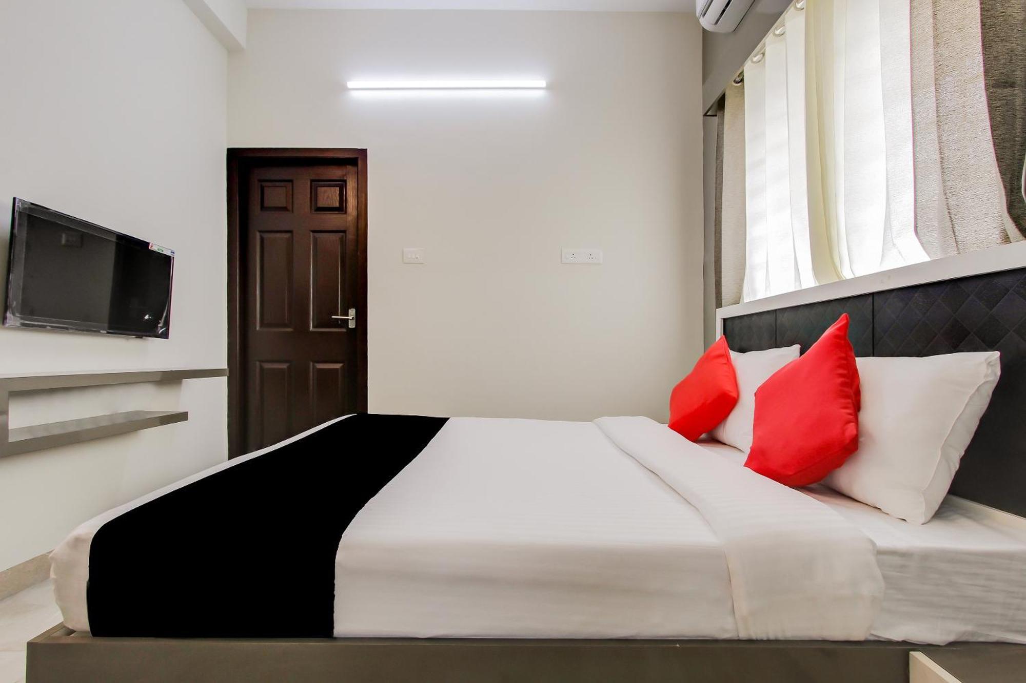 Capital O New Paradise Inn Irugur ภายนอก รูปภาพ