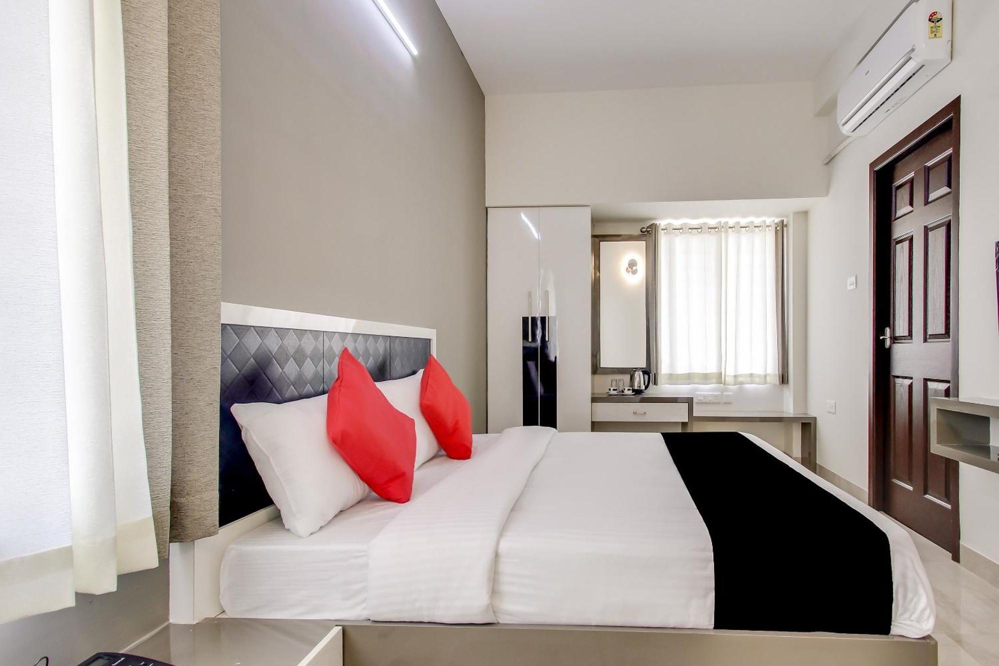 Capital O New Paradise Inn Irugur ภายนอก รูปภาพ